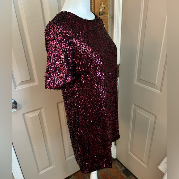 NWT by Motel Sequined Dress Size Small New With Tags - Picture 8 of 8